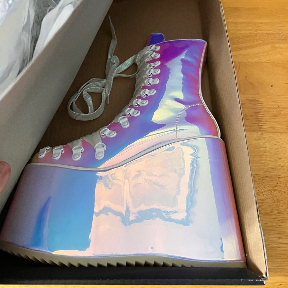 Strobewalker Holographic Platforms Size 8 Dolls Kill